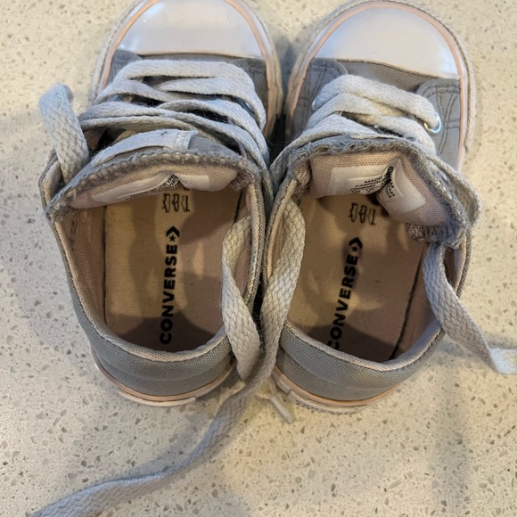 Toddler Converse Chuck Taylor Sneakers - Picture 4 of 6